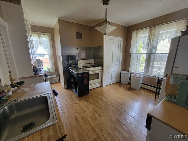 139 Englewood Avenue, Buffalo, NY 14214