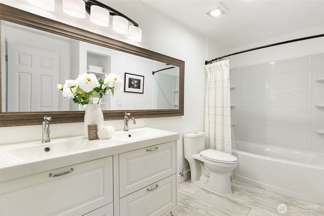 5769 Blakely Avenue NE, Bainbridge Island, WA 98110