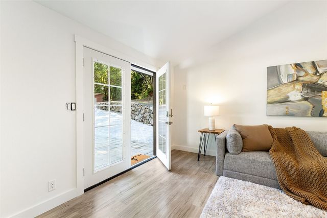 5769 Blakely Avenue NE, Bainbridge Island, WA 98110