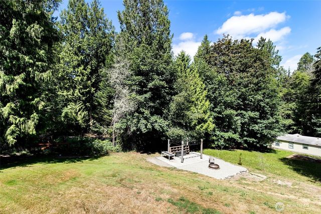 5769 Blakely Avenue NE, Bainbridge Island, WA 98110