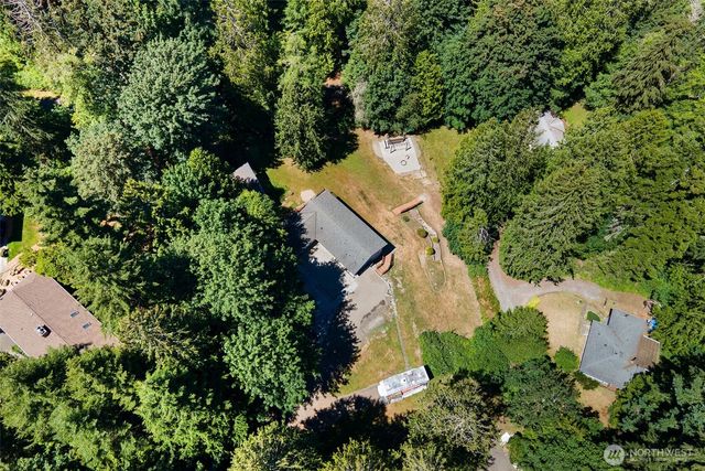 5769 Blakely Avenue NE, Bainbridge Island, WA 98110