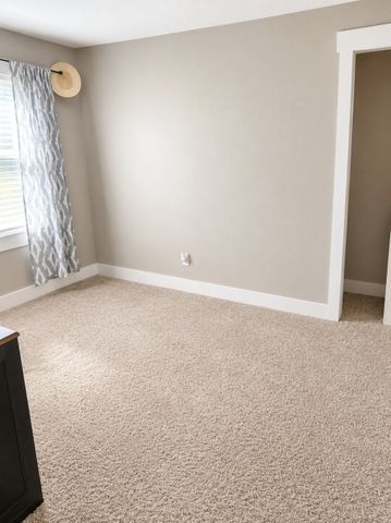 130 Anderson Dr, Tullahoma, TN 37388