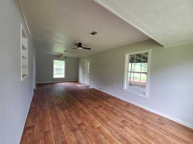 1905 U.S. 190, Deridder, LA 70634