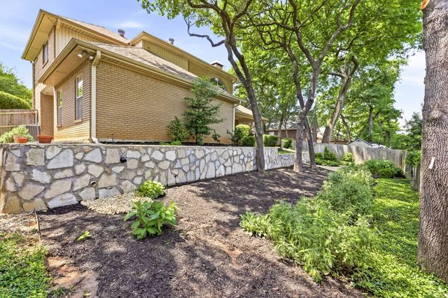 2962 Woodland Hills Drive, Grapevine, TX 76051