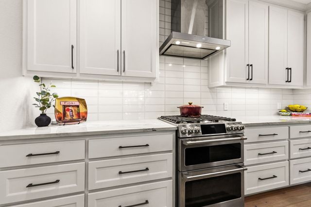 2962 Woodland Hills Drive, Grapevine, TX 76051