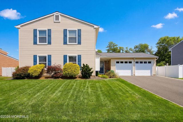 3 Hearth Court, Howell, NJ 07731