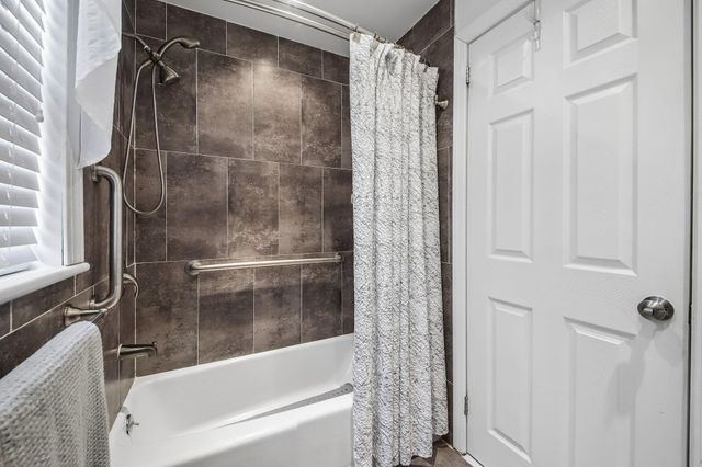 78 WEST 38TH ST, Bayonne, NJ 07002