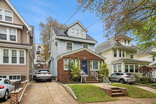 78 WEST 38TH ST, Bayonne, NJ 07002