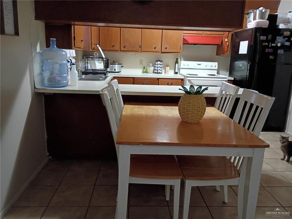 Image 10 of property listing at 116 E 13th Street, Mission, TX 78572