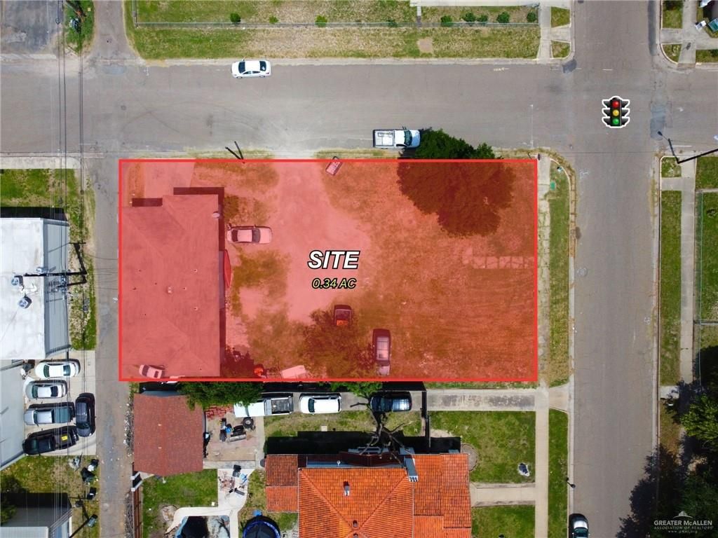 Image 13 of property listing at 116 E 13th Street, Mission, TX 78572