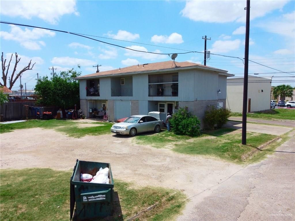 Image 2 of property listing at 116 E 13th Street, Mission, TX 78572