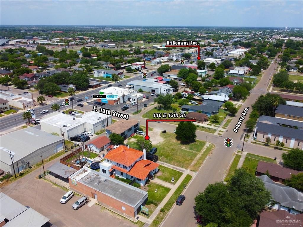 Image 4 of property listing at 116 E 13th Street, Mission, TX 78572