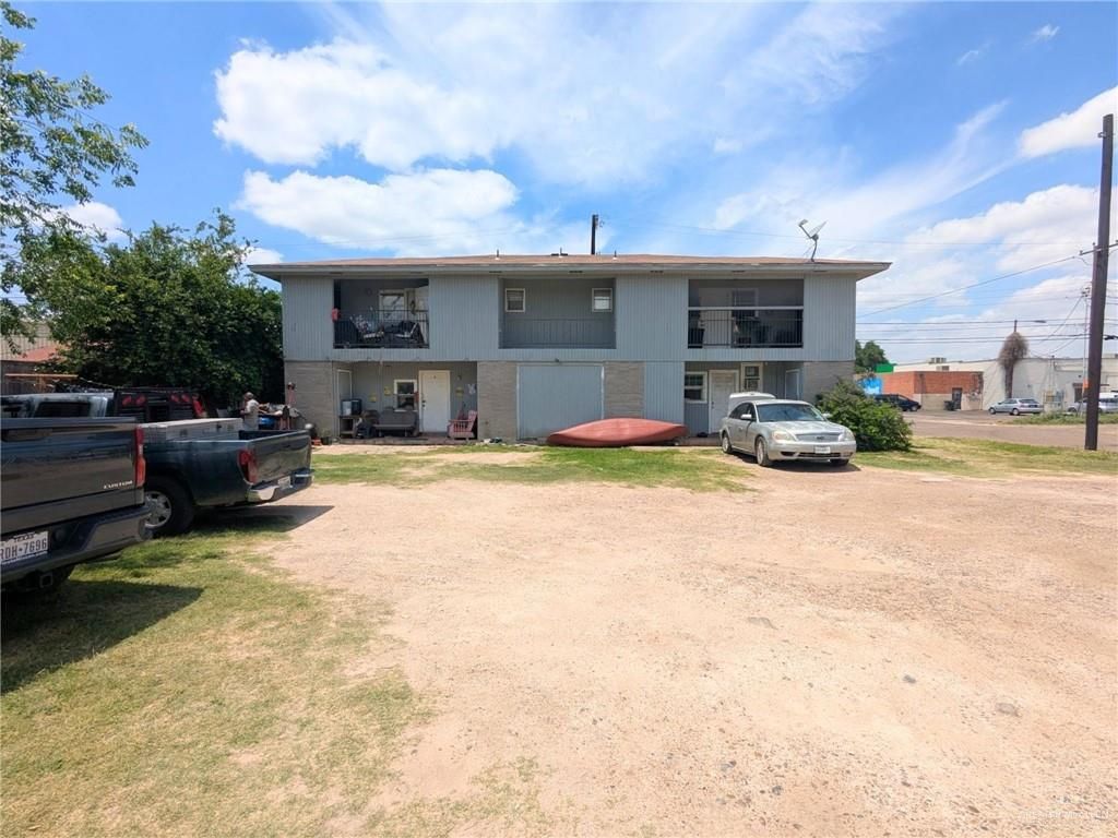 Image 7 of property listing at 116 E 13th Street, Mission, TX 78572
