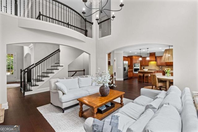 402 Greyfield Dr., Canton, GA 30115