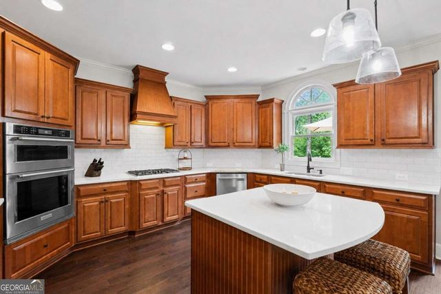 402 Greyfield Dr., Canton, GA 30115