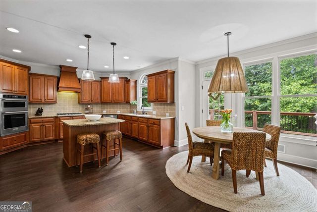 402 Greyfield Dr., Canton, GA 30115