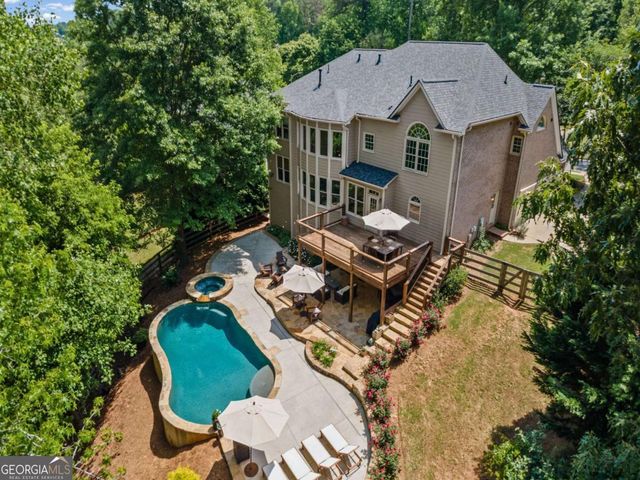 402 Greyfield Dr., Canton, GA 30115