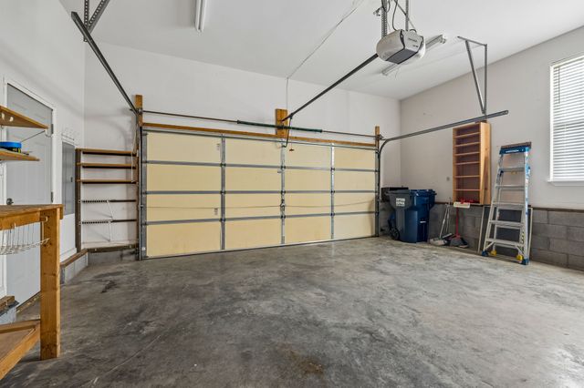 1024 Creek Bottom Rd, White Bluff, TN 37187