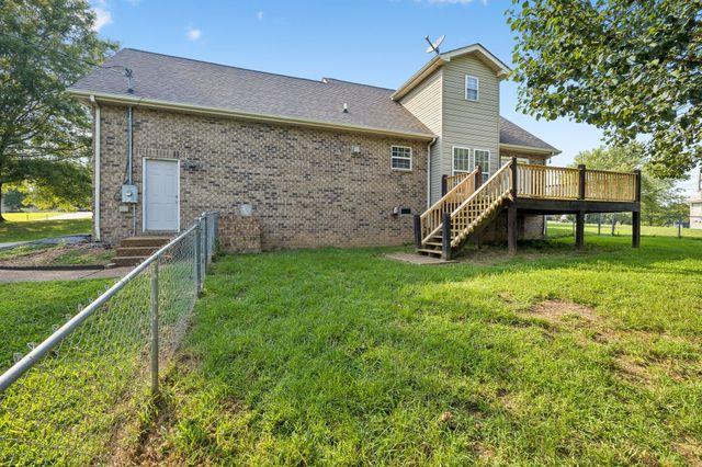 1024 Creek Bottom Rd, White Bluff, TN 37187