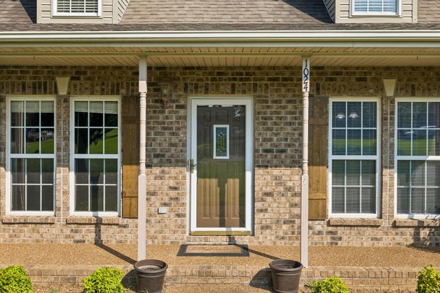 1024 Creek Bottom Rd, White Bluff, TN 37187