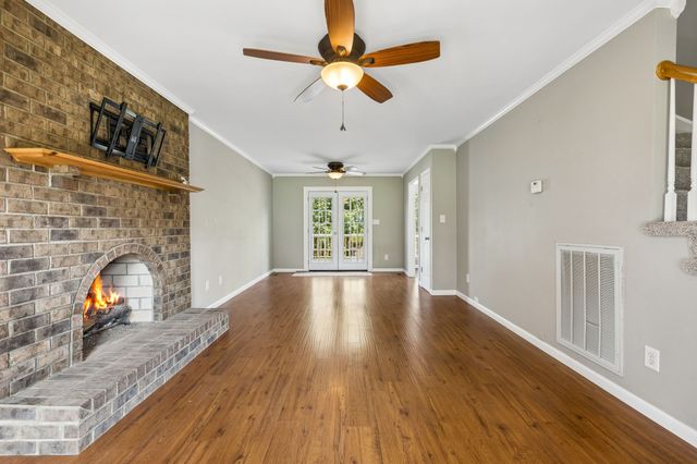 1024 Creek Bottom Rd, White Bluff, TN 37187