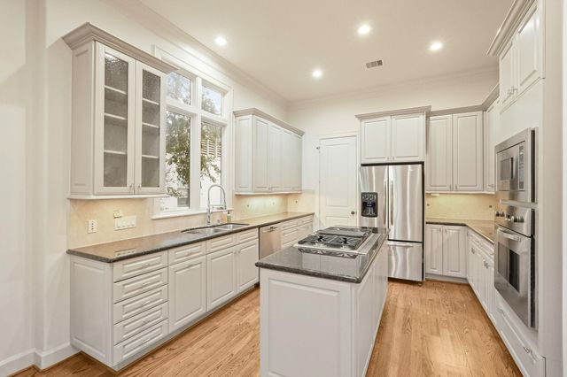 521 Lovett Boulevard, Houston, TX 77006