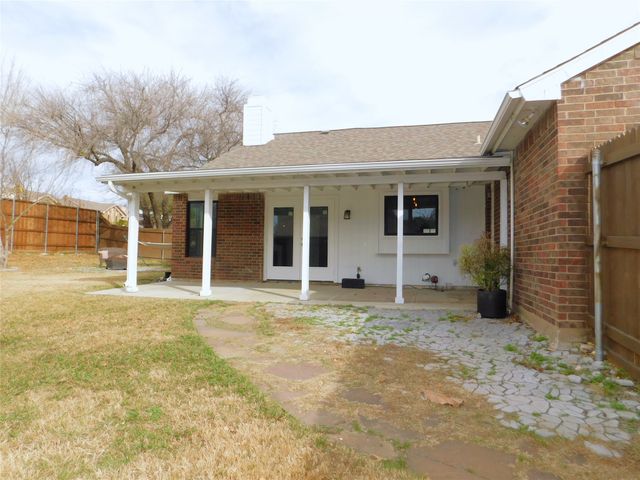 1 Pogue Circle, The Colony, TX 75056