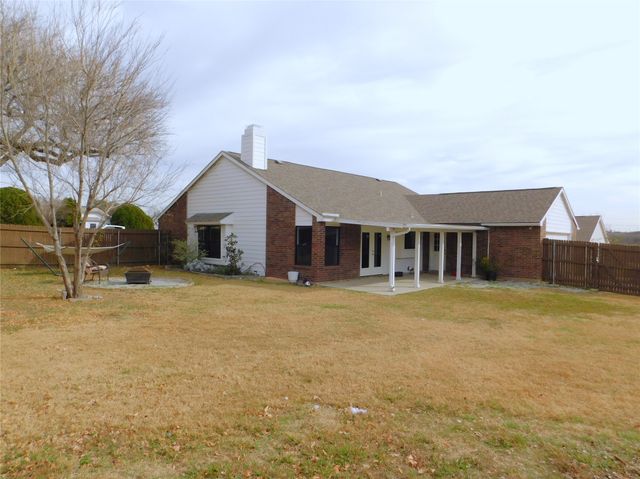 1 Pogue Circle, The Colony, TX 75056