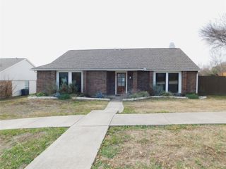 1 Pogue Circle, The Colony, TX 75056