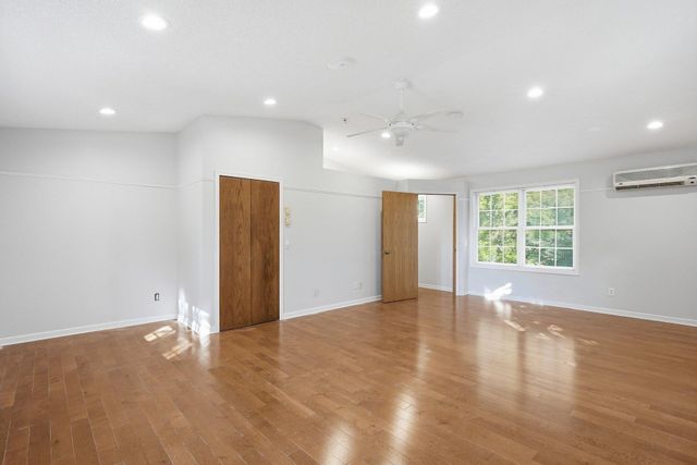 785 Santa Vera Drive, Chanhassen, MN 55317
