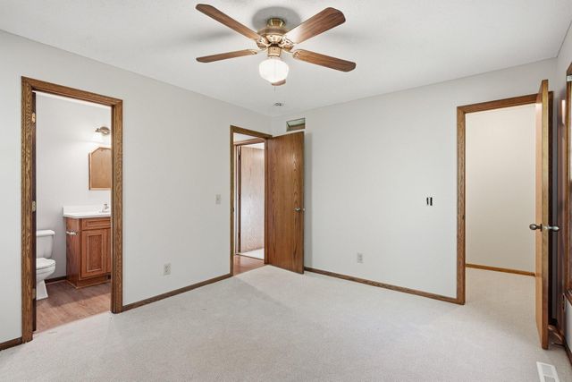 785 Santa Vera Drive, Chanhassen, MN 55317