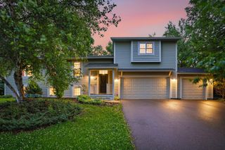 785 Santa Vera Drive, Chanhassen, MN 55317