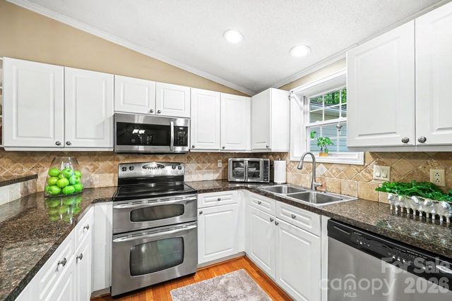 10112 Idlewild Road, Matthews, NC 28105
