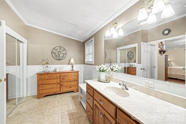 10112 Idlewild Road, Matthews, NC 28105