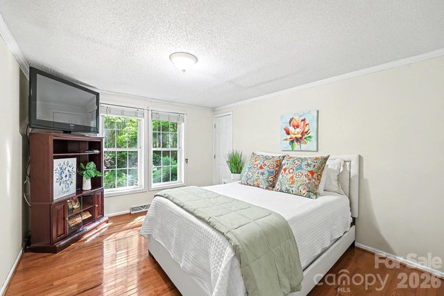 10112 Idlewild Road, Matthews, NC 28105