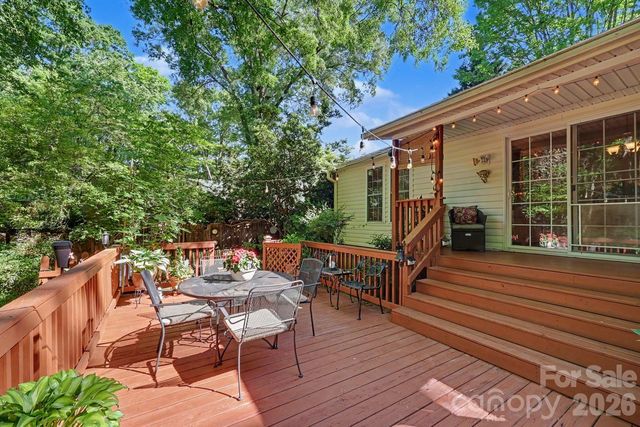 10112 Idlewild Road, Matthews, NC 28105