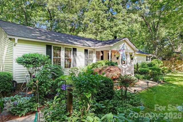 10112 Idlewild Road, Matthews, NC 28105