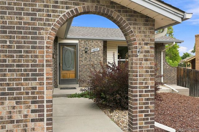 4037 E Caley Place, Littleton, CO 80121