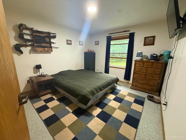 N7534 Monette Road, Munising, MI 49862