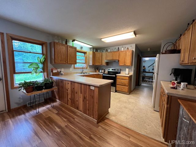N7534 Monette Road, Munising, MI 49862