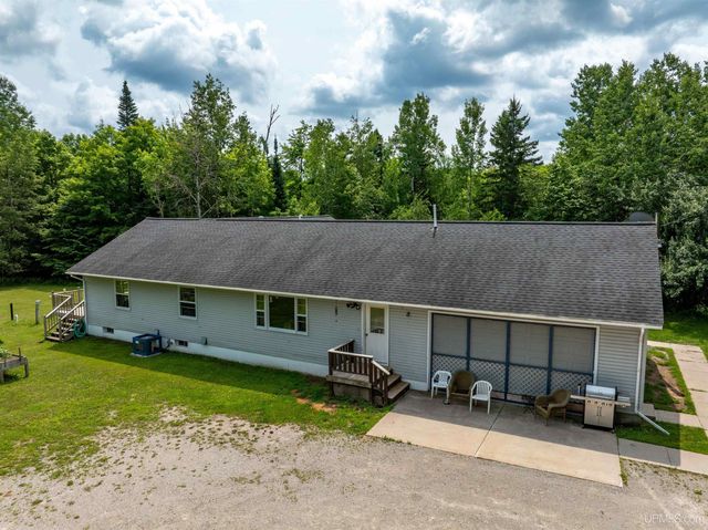 N7534 Monette Road, Munising, MI 49862