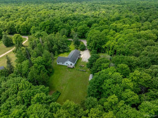 N7534 Monette Road, Munising, MI 49862