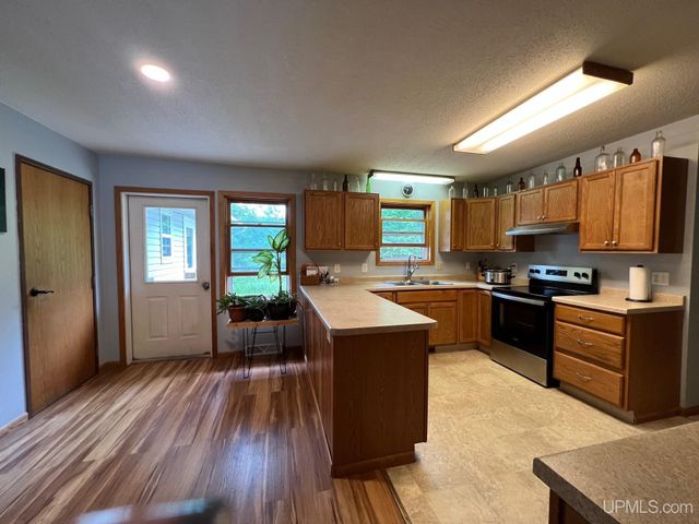 N7534 Monette Road, Munising, MI 49862