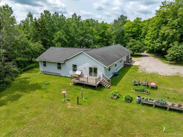N7534 Monette Road, Munising, MI 49862