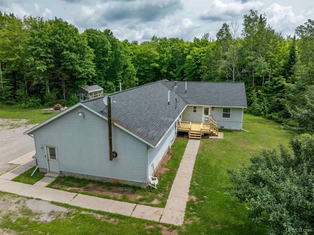 N7534 Monette Road, Munising, MI 49862