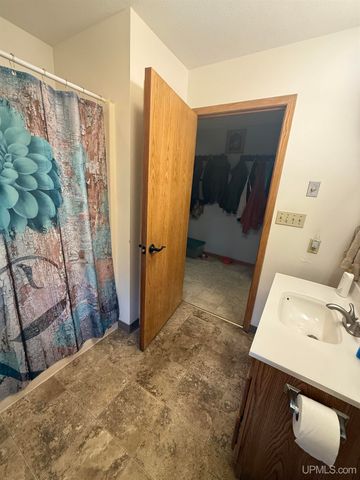 N7534 Monette Road, Munising, MI 49862