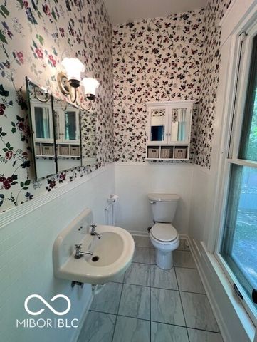 311 W 8th Street, Anderson, IN 46016