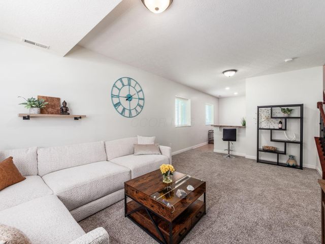 1152 Tessier Drive, Columbus, OH 43235