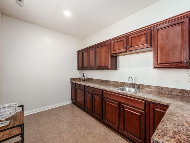 1152 Tessier Drive, Columbus, OH 43235