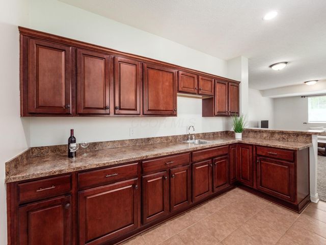 1152 Tessier Drive, Columbus, OH 43235